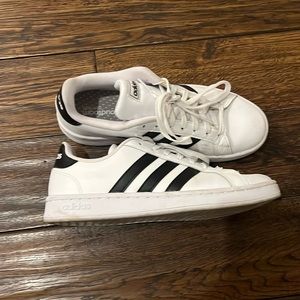 Women’s Size 8 Adidas sneakers.